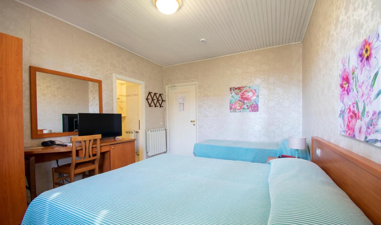 Hotel Villa Giada Marina di Massa Zewnętrze zdjęcie