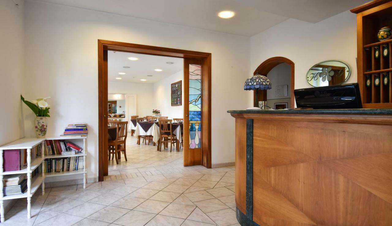 Hotel Villa Giada Marina di Massa Zewnętrze zdjęcie