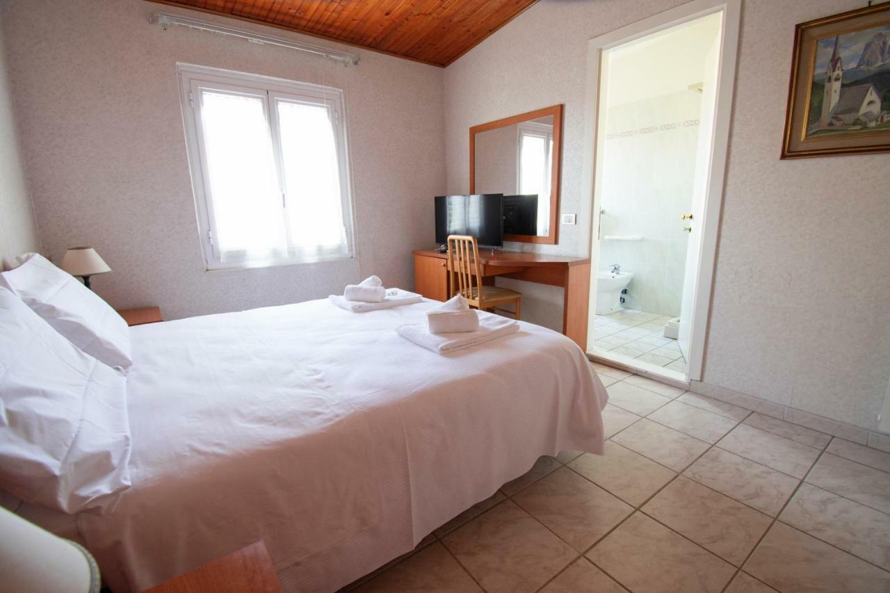 Hotel Villa Giada Marina di Massa Zewnętrze zdjęcie