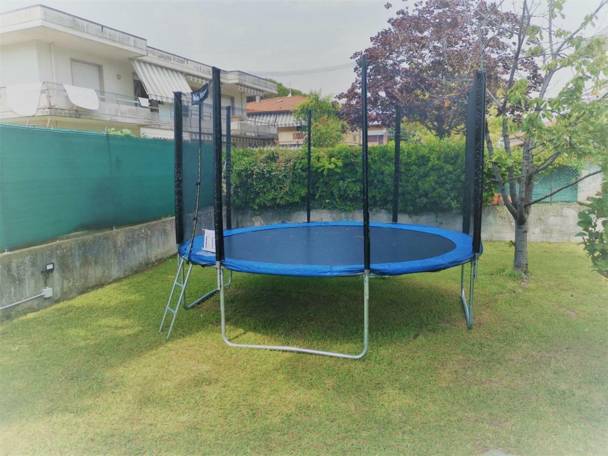 Hotel Villa Giada Marina di Massa Zewnętrze zdjęcie
